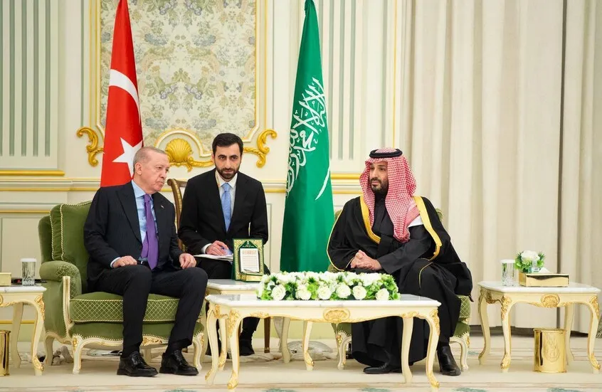 أردوغان يبحث مع ولي العهد السعودي تطورات اليمن