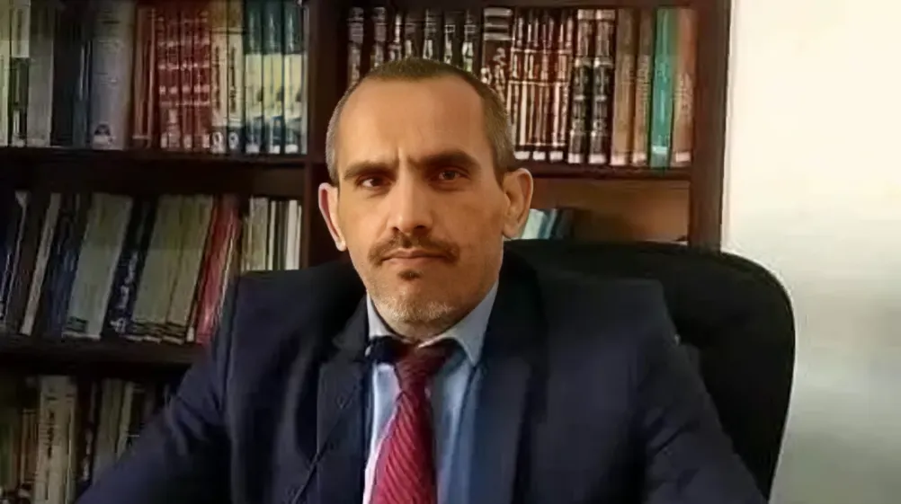 "ثمن المناصرة".. منظمة حقوقية توثق انتهاكات الحوثيين بحق المحامي "صبرة" وتكشف ظروف اختطافه