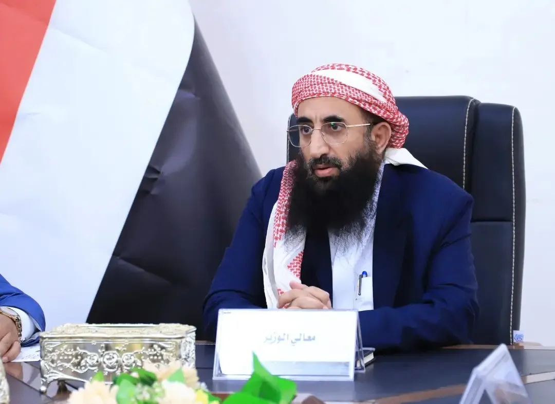 وزير الأوقاف عن هجوم الحوثي: استهداف المخا وممتلكات الناس محرّم شرعا