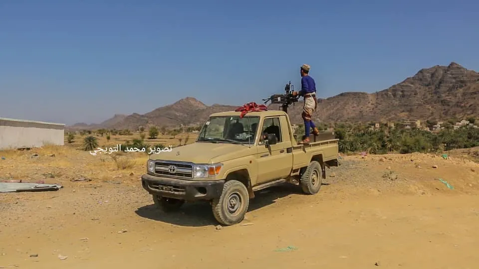 الجيش يتصدى لتحشيدات حوثية شمال تعز ويعلن مقتل وجرح عدد من عناصر الجماعة