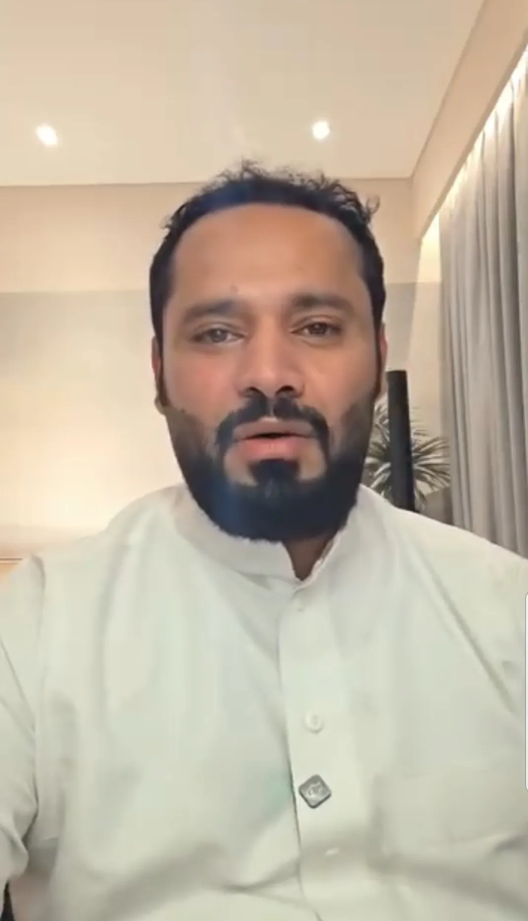 السكرتير الإعلامي للمحرمي ينتقد الزُبيدي في أول مؤشر على خلاف علني بينهما