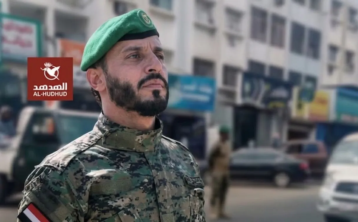 بعد إيقافه على خلفية تسجيلات غير أخلاقية.. "الأمن الوطني" في عدن يصدر قراراً جديداً بحق ضابط 