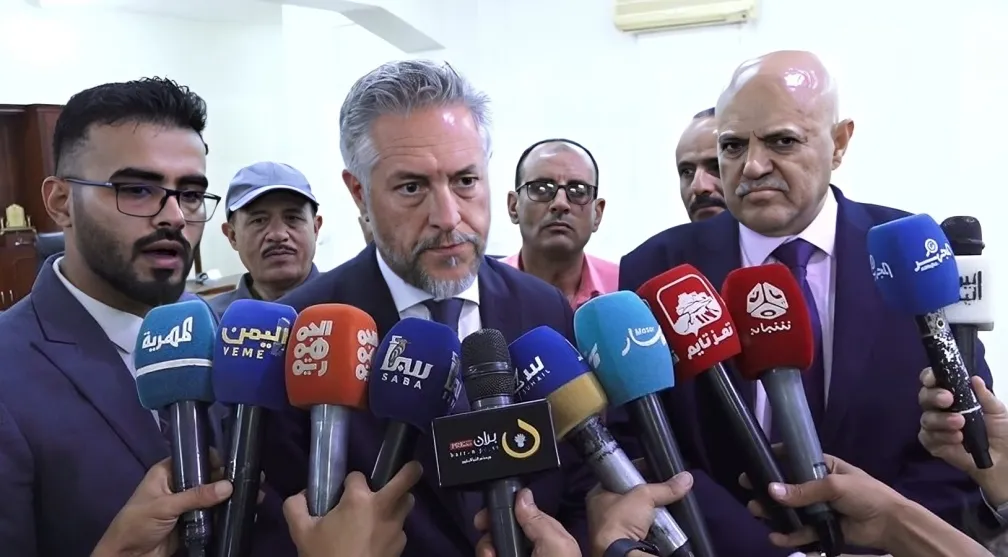 سفير الاتحاد الأوروبي يصل تعز في أول زيارة دبلوماسية تشهدها المحافظة منذ 11 عاماً.. ماذا قال؟