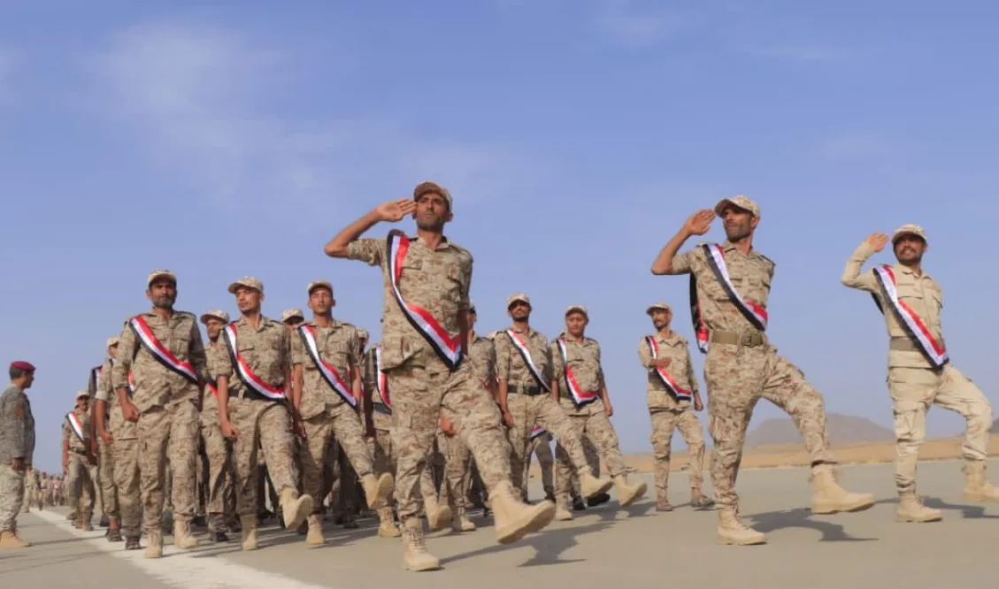 باحث سياسي يؤكد أهمية دعم القوات اليمنية على الأرض لمواجهة إرهاب الحوثي والقاعدة