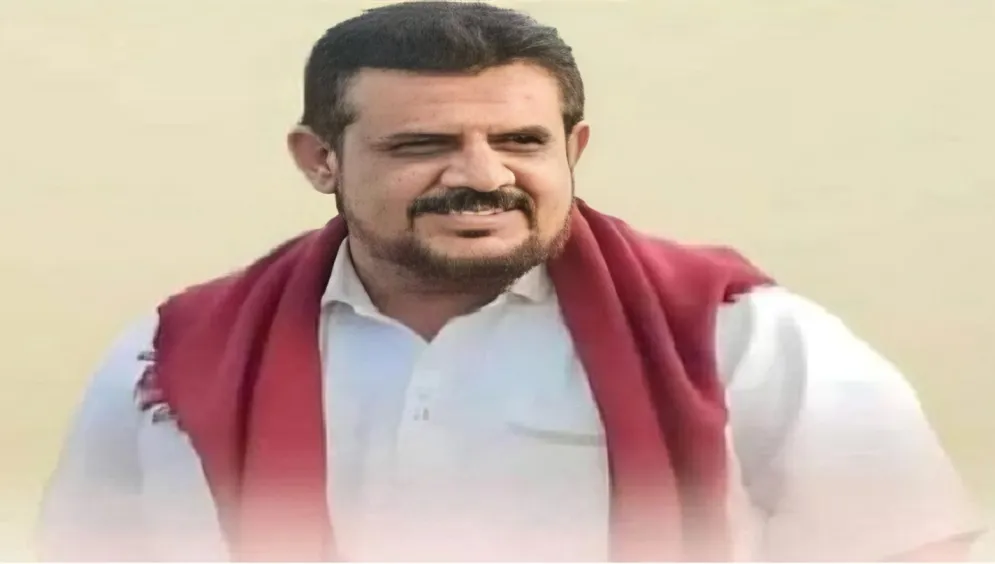 أسرة المختطف "عشال" تتهم "يسران المقطري" بالتضليل وتطالب بتدخل رئاسي لكشف مصير ابنها 